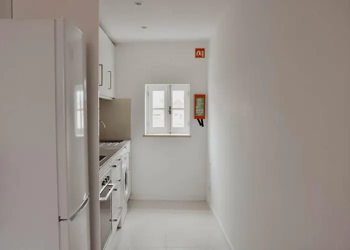 T1 E Calmo, Moderno E Acolhedor Em - Self Check In Apartment