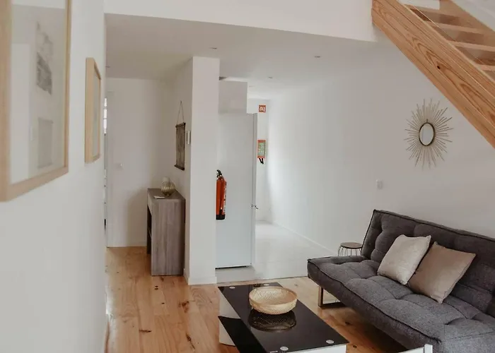 Apartment T1 E Calmo, Moderno E Acolhedor Em - Self Check In *