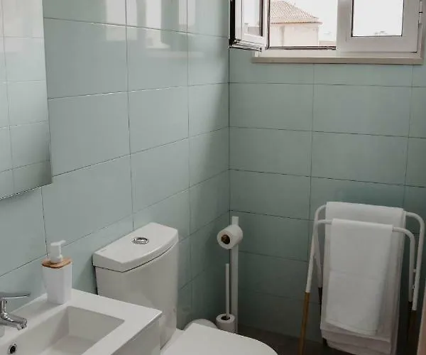 T1 E Calmo, Moderno E Acolhedor Em - Self Check In * Coïmbre